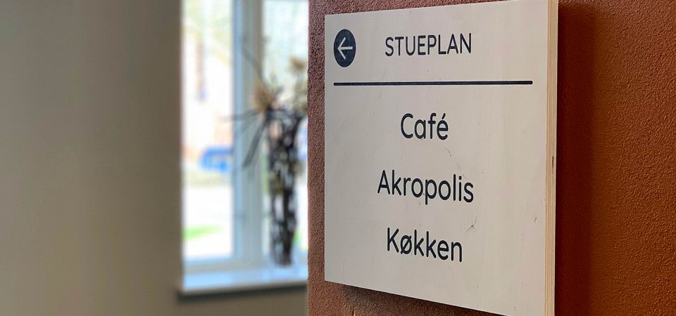 Reference ti VIA University College