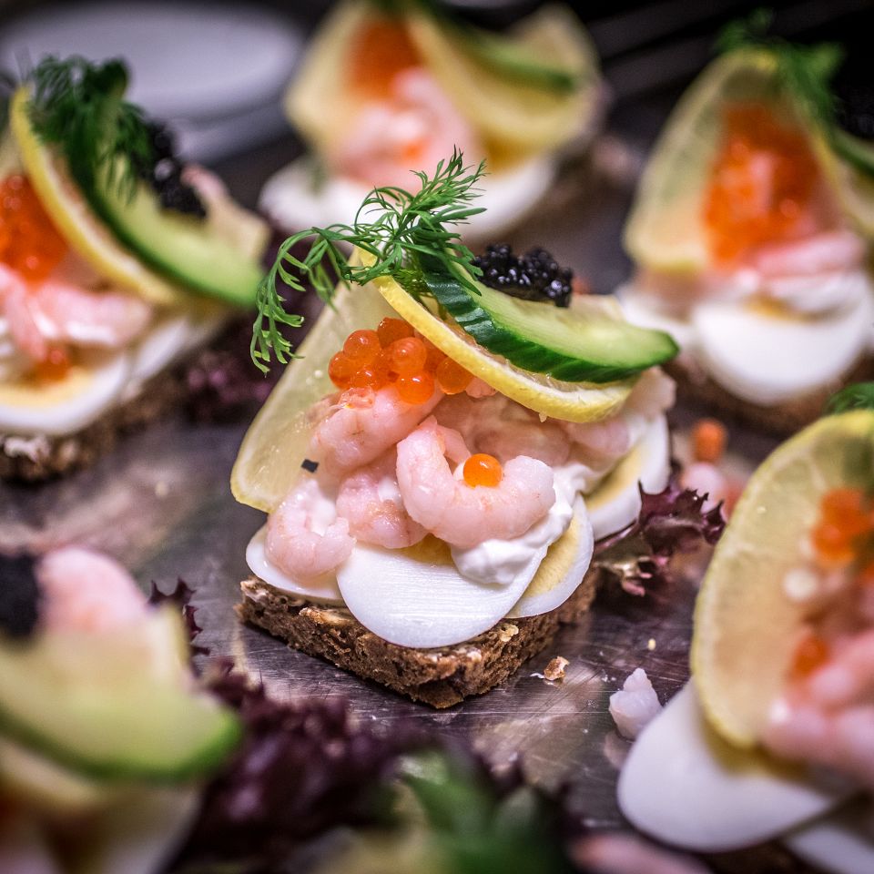 Harboøre Hotel runder 120 år som samlingspunkt i byen. I tre generationer drevet af samme familie.