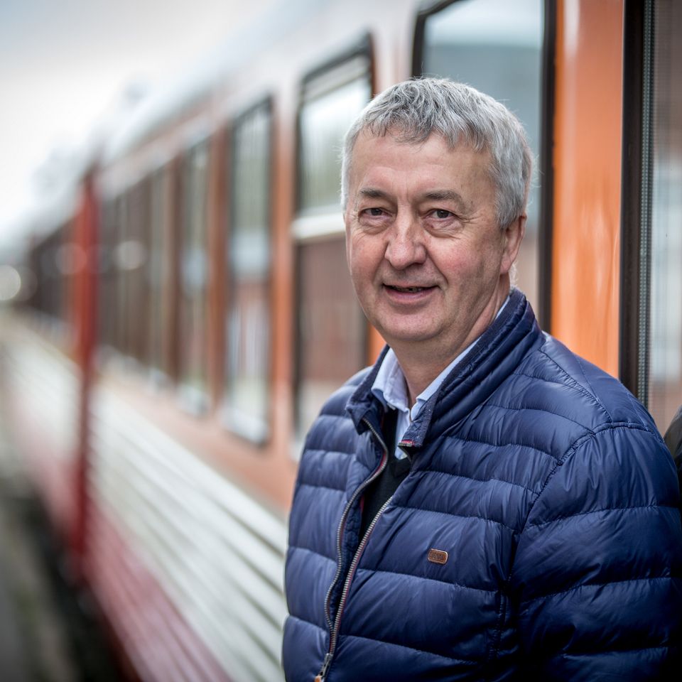 Midtjyske Jernbaner er lun på tanken om batteridrevne, klimavenlige tog på Lemvigegnen og undersøger,