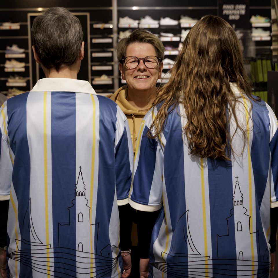 Lemvig og Thyborøn er blevet en del af Fodboldtrøje Fredag...