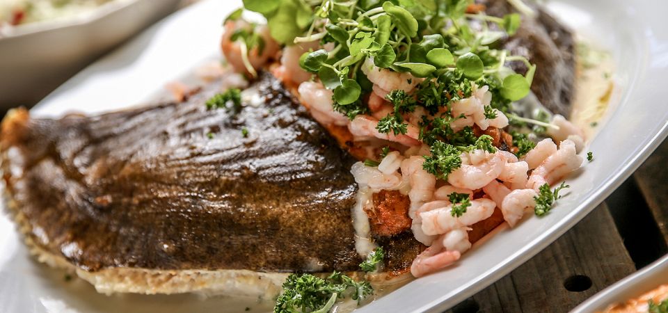 Frk. Vinthers Køkken har lavet en vidunderlig fiskeret. Foto: Henrik Vinther Krogh